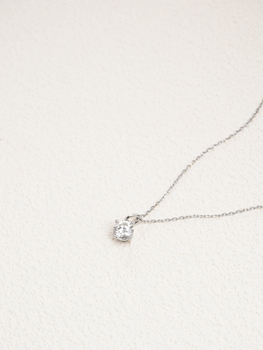 Moissanite Radiant Round Necklace GN002
