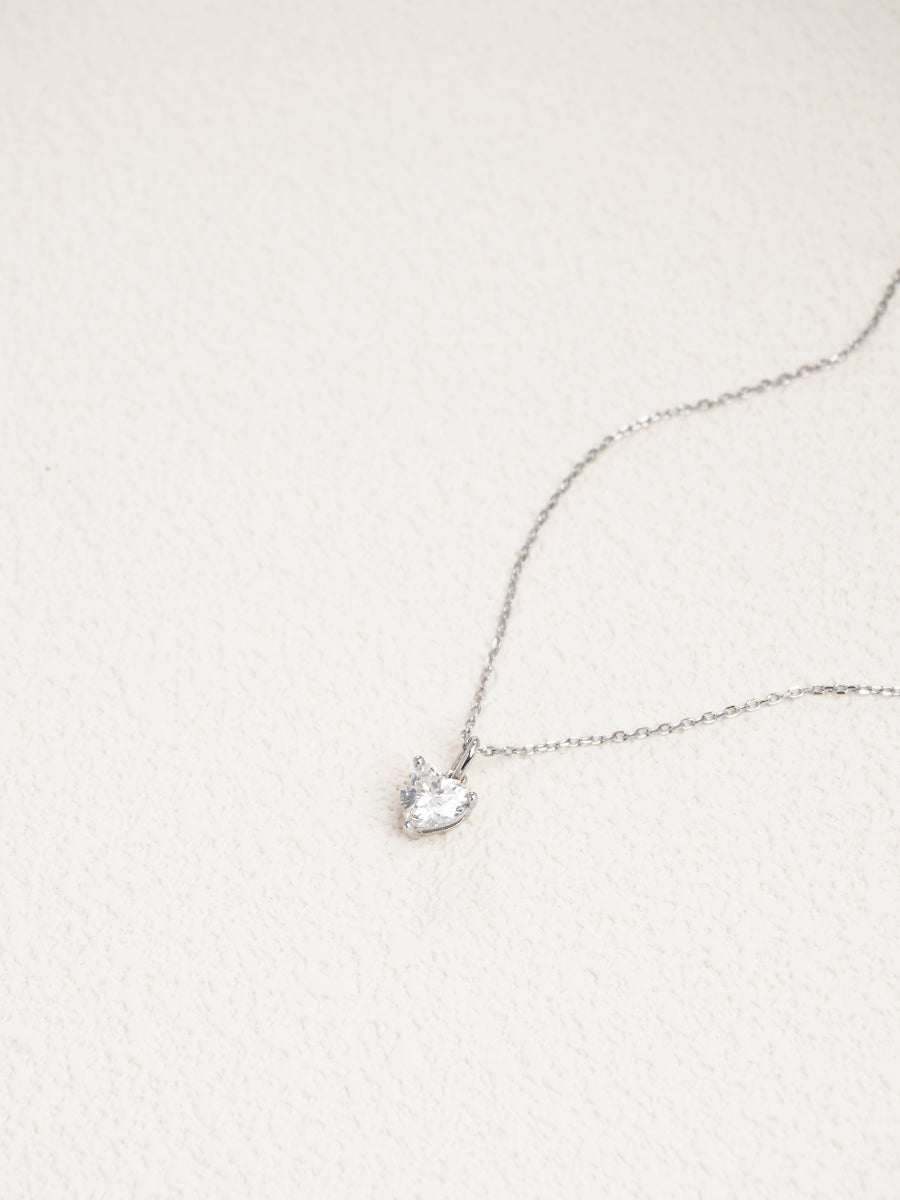 Moissanite Shimmering Heart Necklace GN003