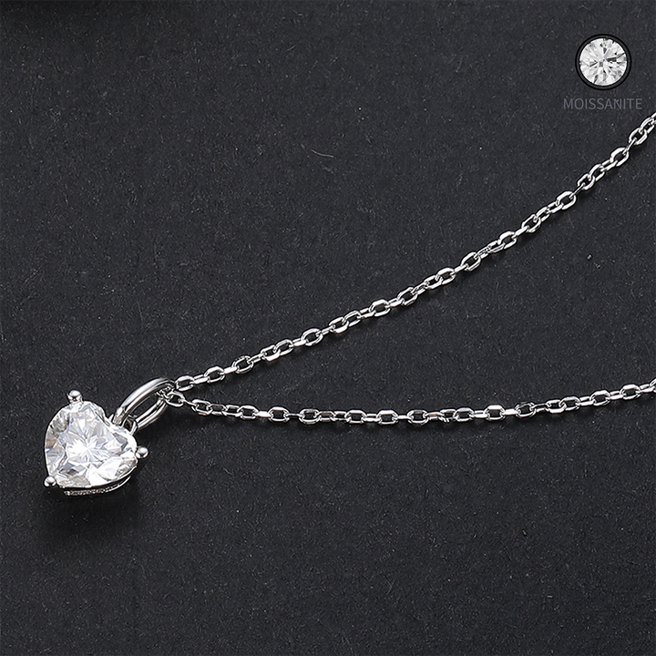 Moissanite-heart-sliver-Necklaces