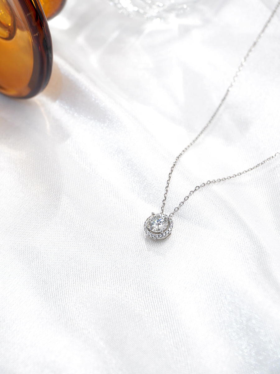 Moissanite Halo Necklace GN007