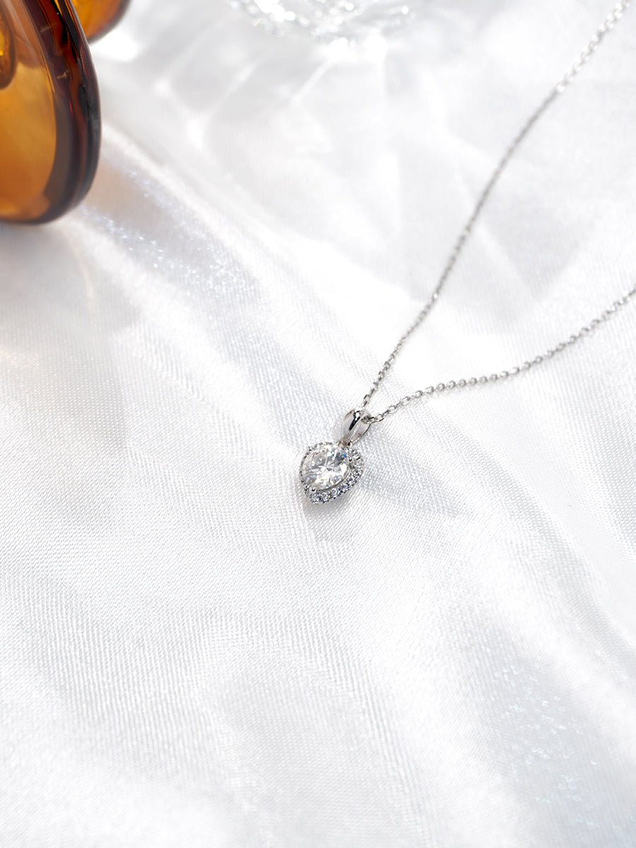 Moissanite Heart Necklace GN008