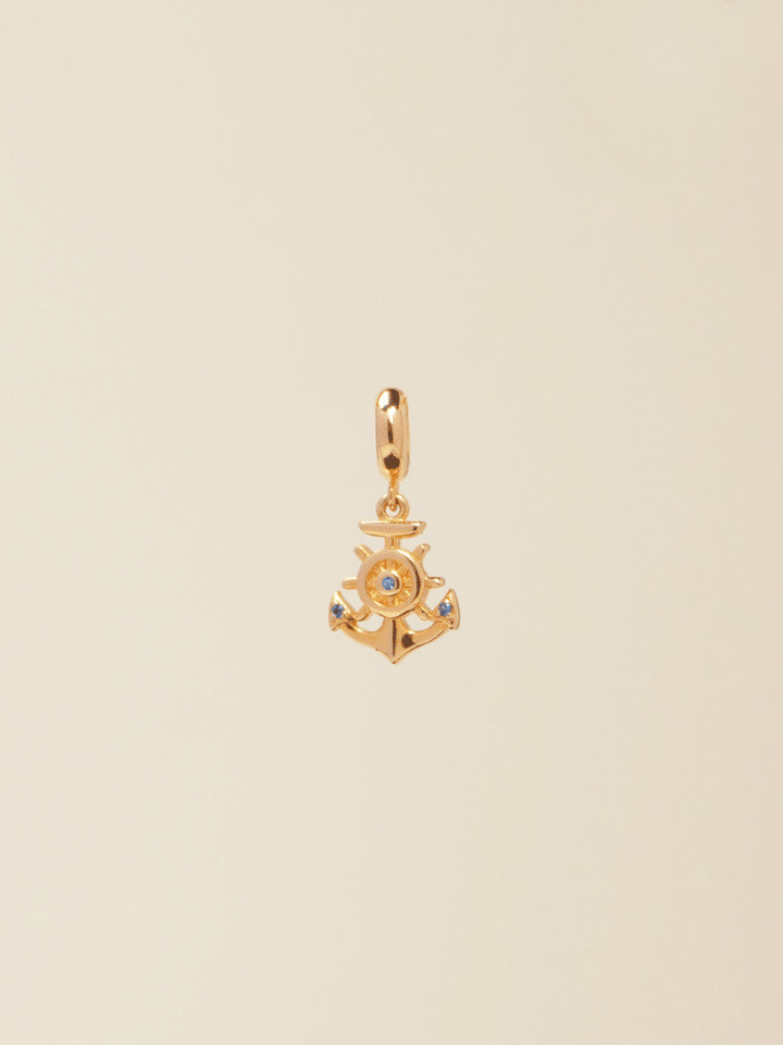 Sailor’s Wheel Charm PC012