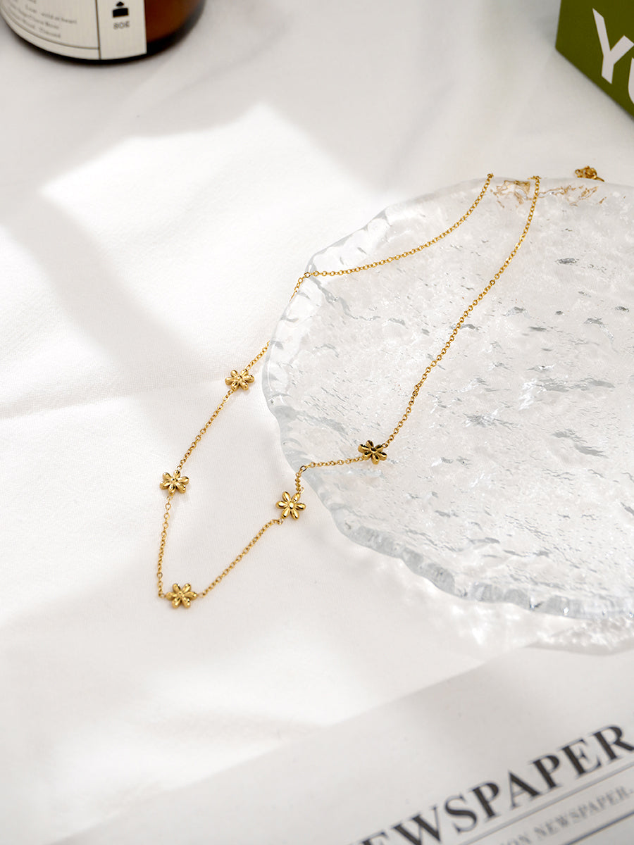 Gloden Daisy Necklace RN009
